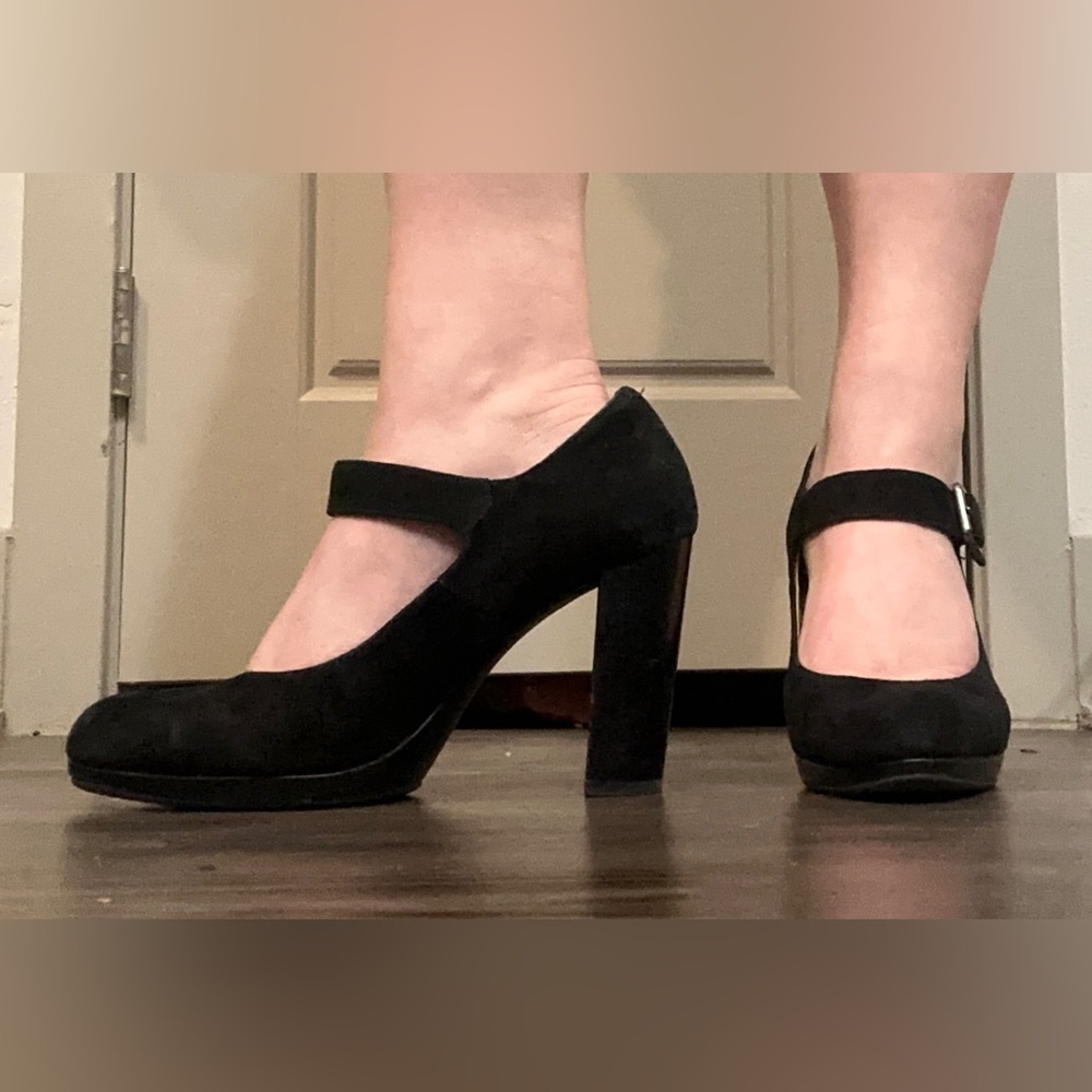 Me Too Black Platform Heels Size 6.5